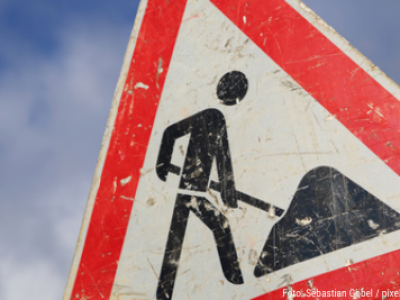 Ab Donnerstag: Bahnübergang Holtenser Straße dicht