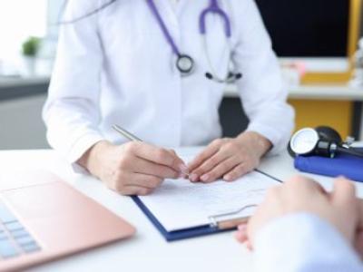 Gesundheitsminister Philippi kritisiert Warkens Spargesetz