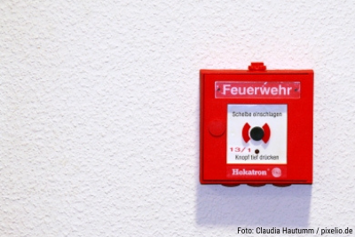Großalarm wegen Zigarettenstummel