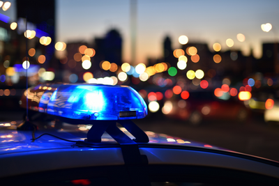 Tankstelle in Laatzen überfallen: Täter flüchtet auf E-Scooter